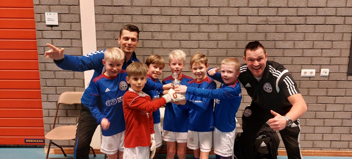 Grol JO9-1 nam deel aan zaalvoetbaltoernooi van de Winterswijkse voetbalfederatie.
