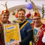 Niek Lansink krijgt oorkonde