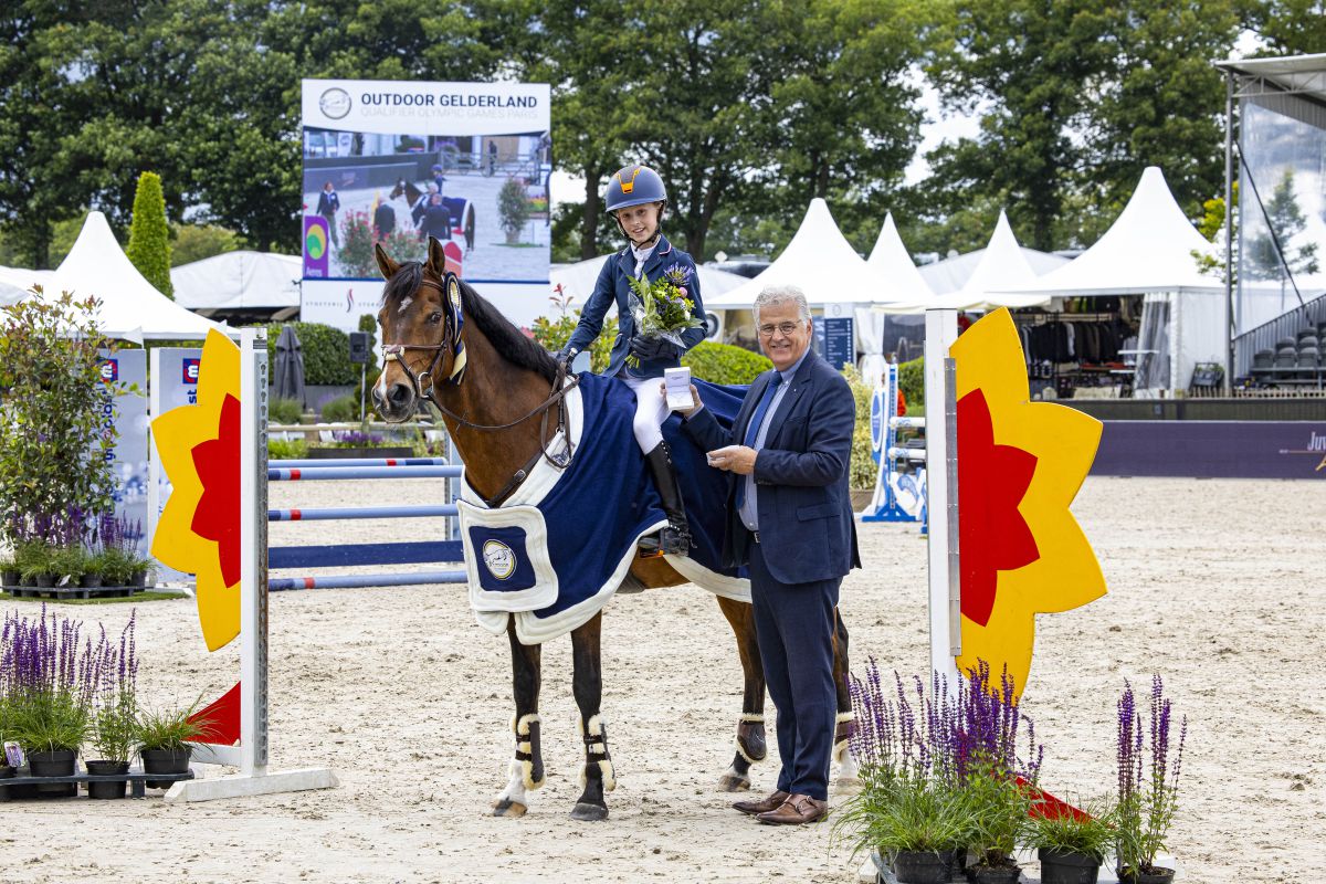 Ruwe diamanten in Juweliershuis Aalbers Talentencompetitie 
