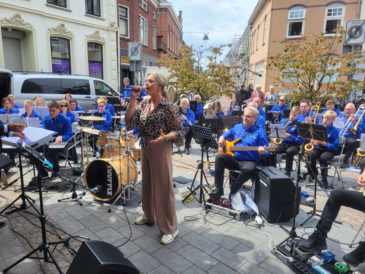 Muziekvereniging Groenlo gaf jaarlijks Marktconcert Groenlo