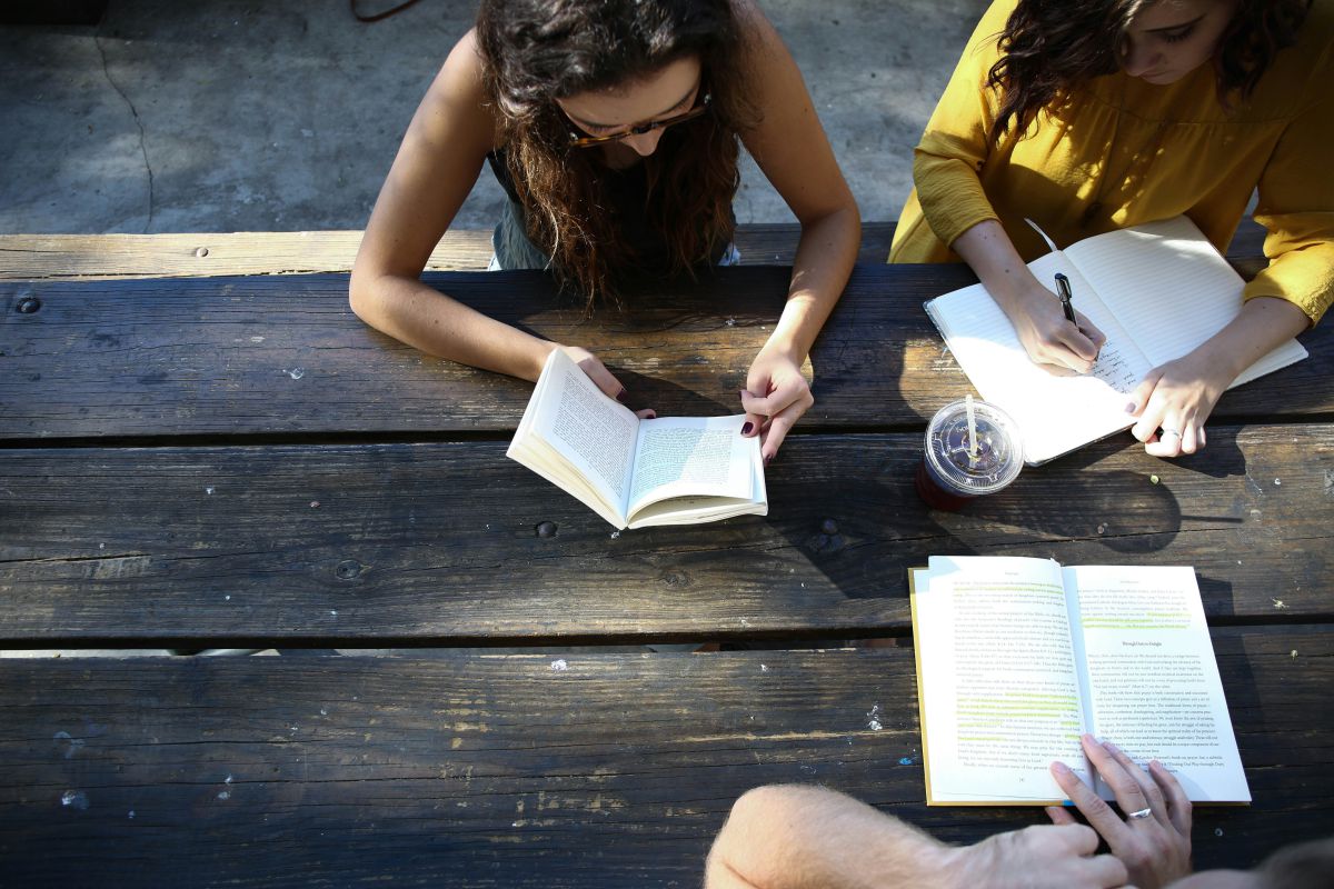 ‘Schrijftafel’ inspiratiebron voor (aspirant)schrijvers