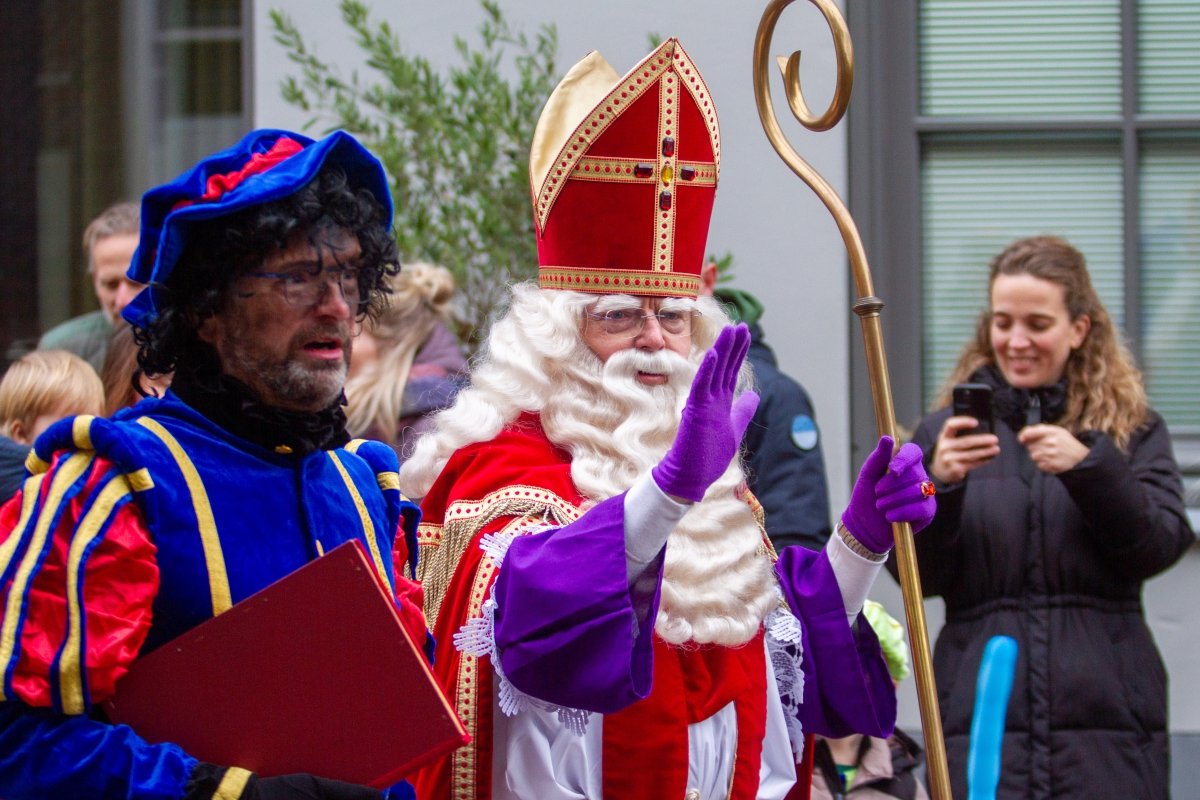 Sinterklaas groots onthaald in Groenlo