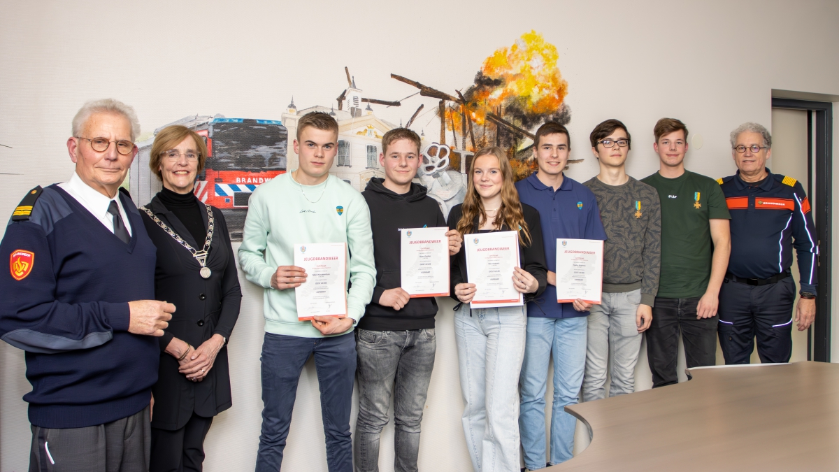 Jeugdbrandweer sluit jaar af met certificaten en medailles