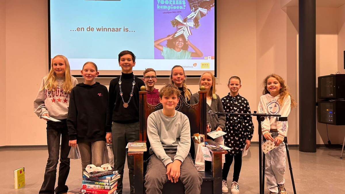 Lyam Schreurs wint voorronde Nationale Voorleeswedstrijd in Winterswijk