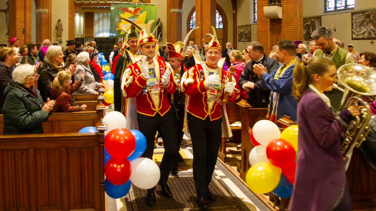 Carnavalsviering in Grolle: ‘Zorg dat wij ’t samen an de gange holt!’