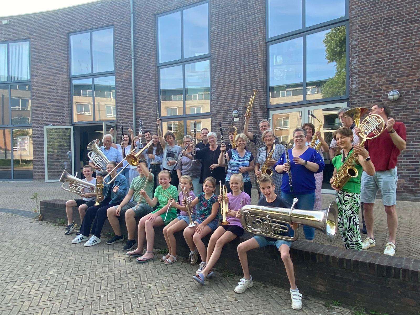 Zomerconcert op terras Marveld Recreatie