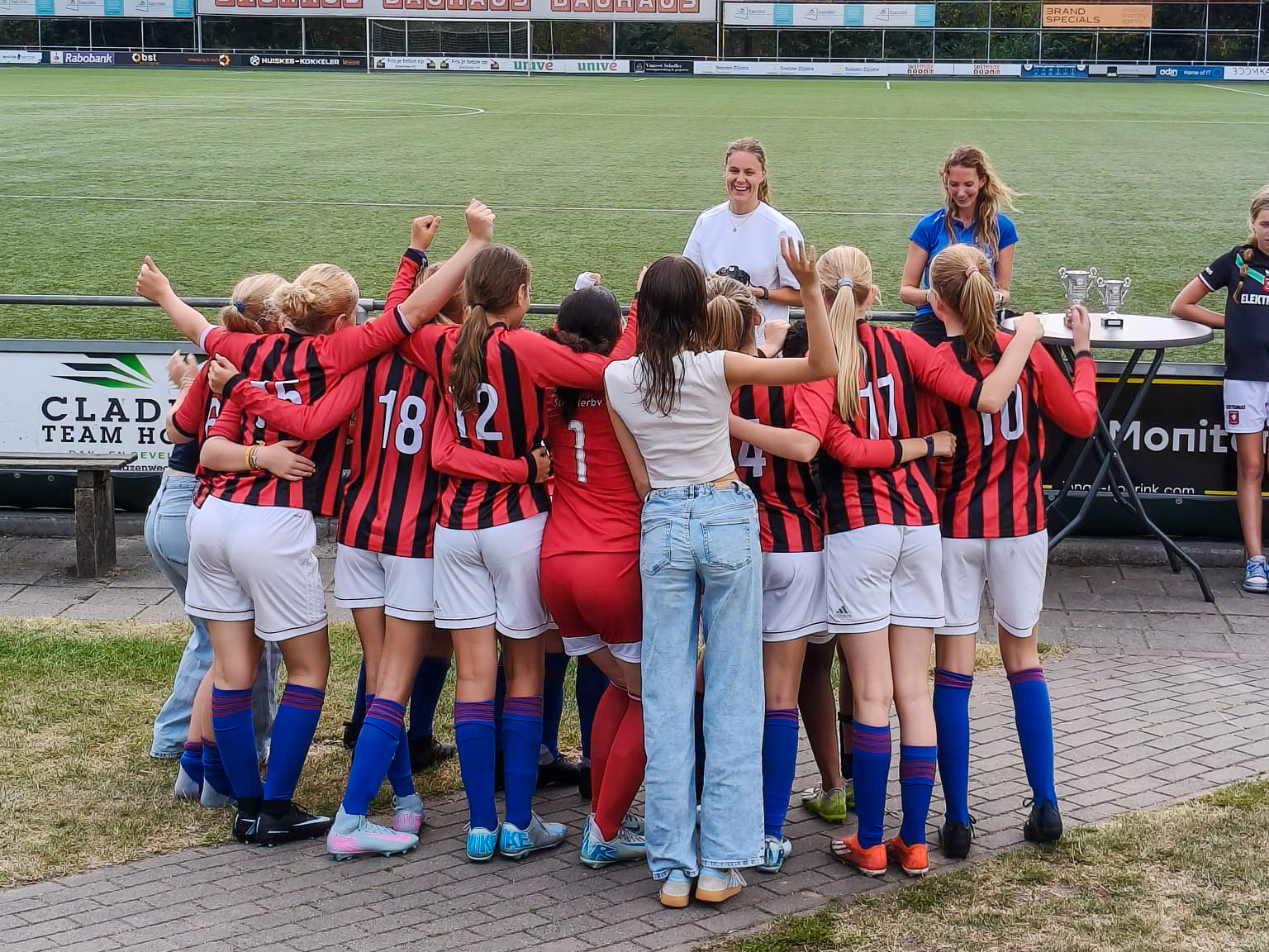 Grol MO17-1 pakt knappe 3e plek op sterk bezet ATC’65 Meidentoernooi