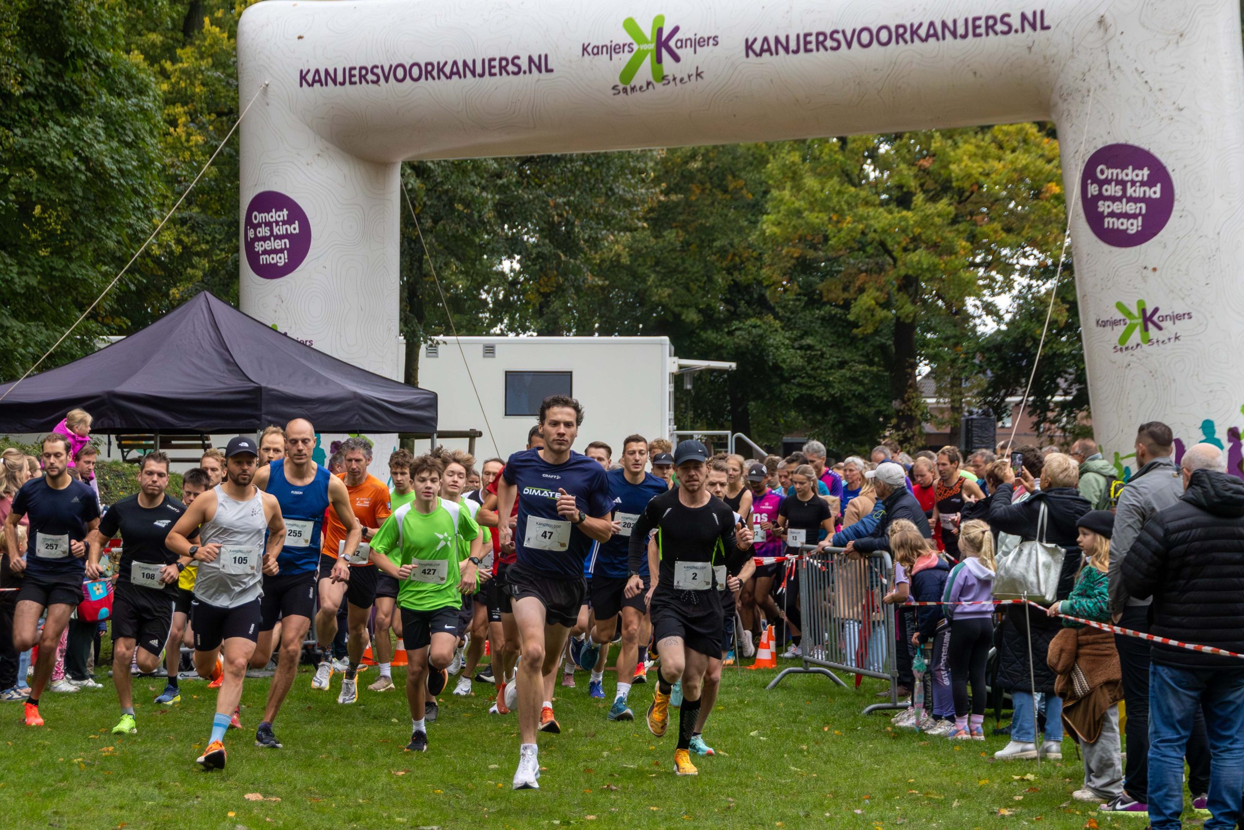 Groenlo loopt massaal mee met 37e Kanonsloop