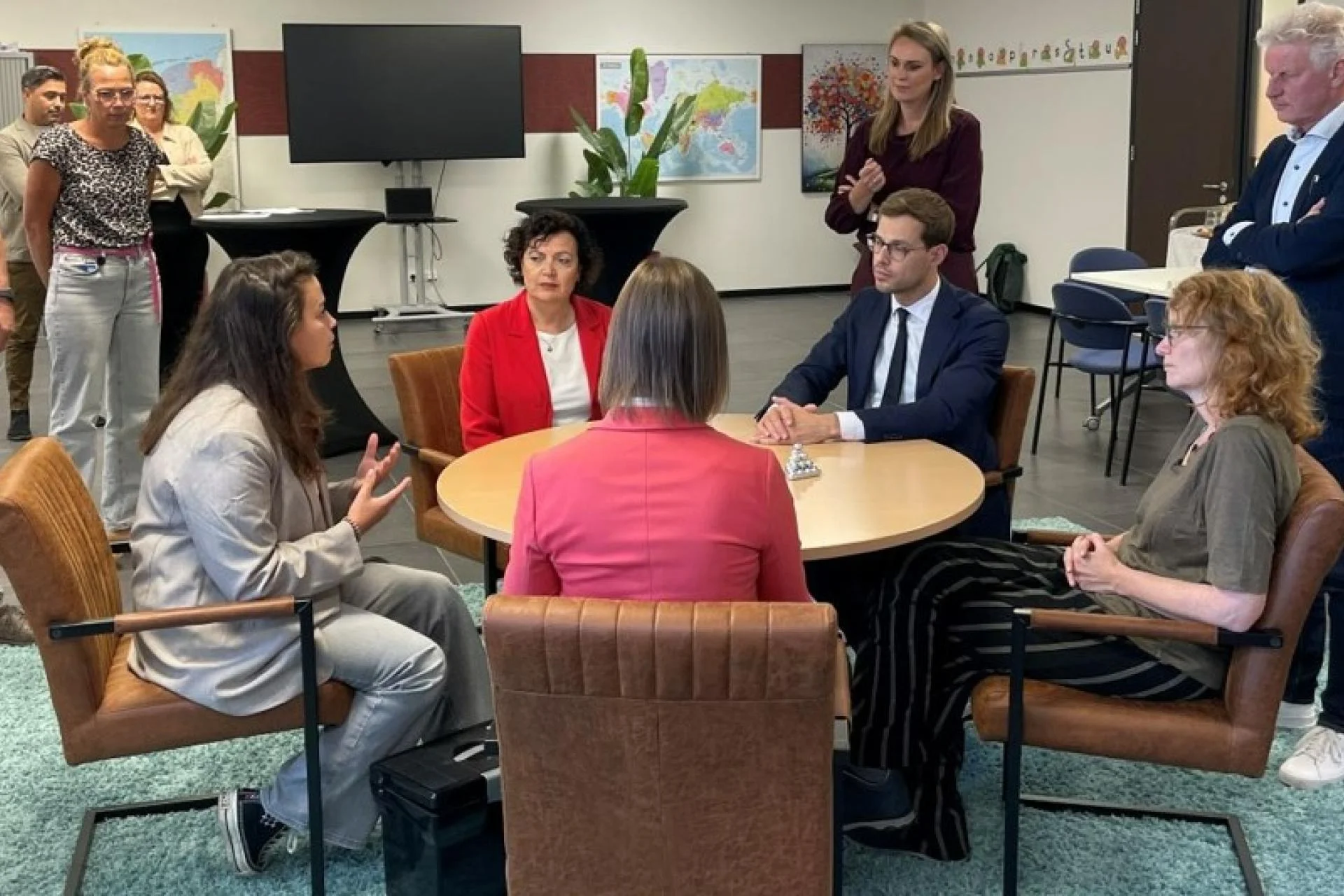 Staatssecretaris Nobel bezoekt Fijnder in Groenlo