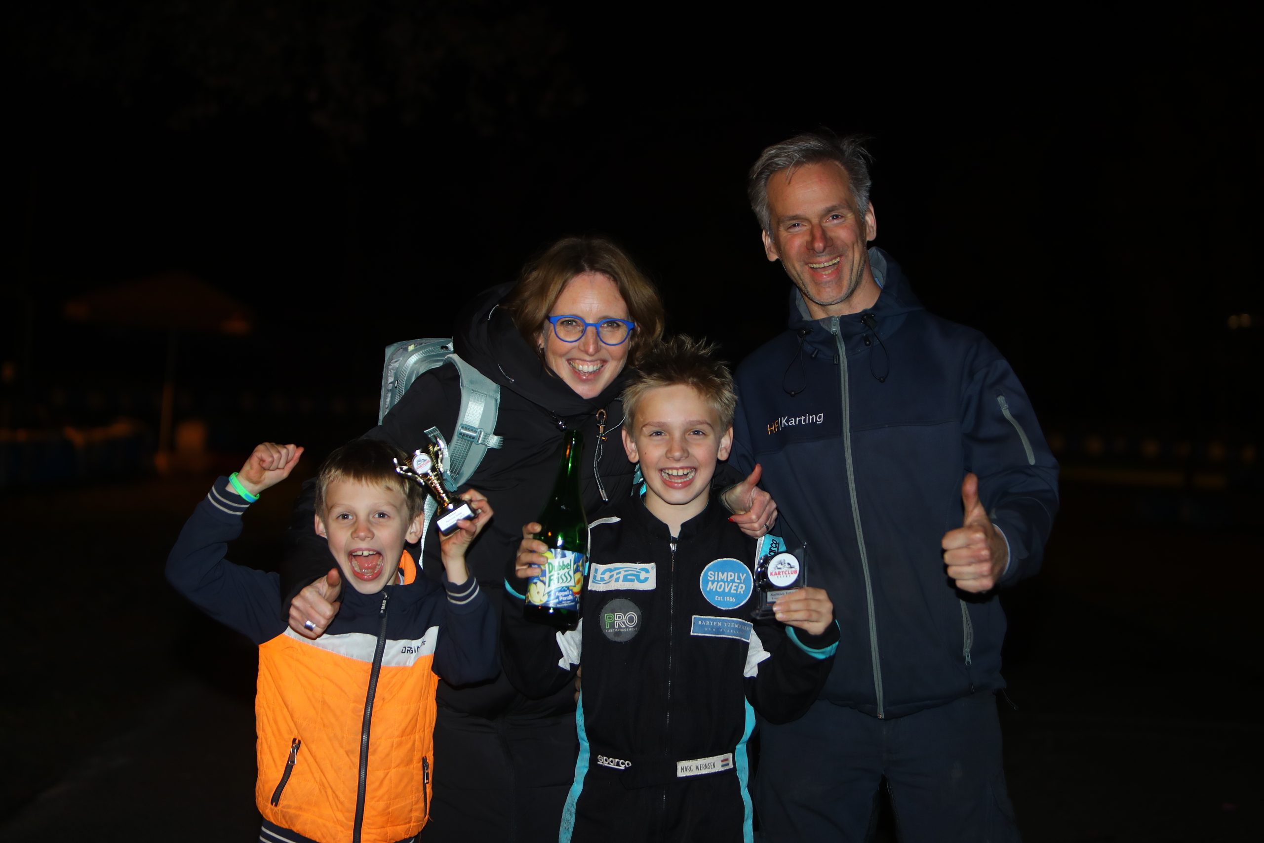 Champagne voor Marc Wernsen: tienjarig karttalent pakt clubtitel op thuiscircuit Eefde