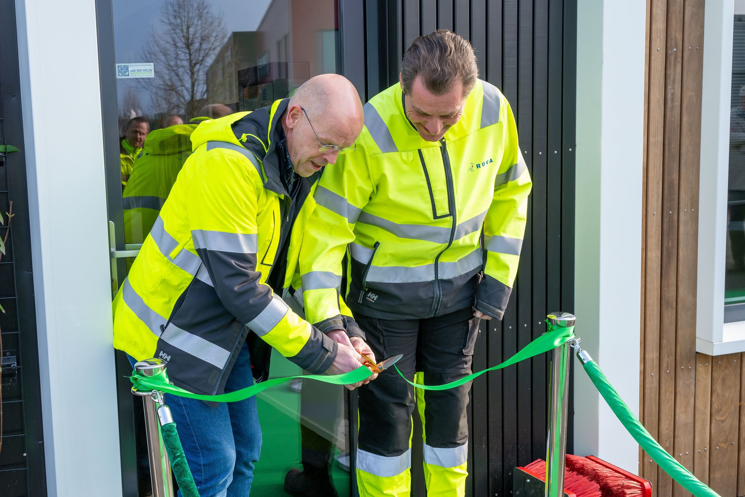 Nieuw gebouw ROVA en gemeente Oost Gelre officieel geopend