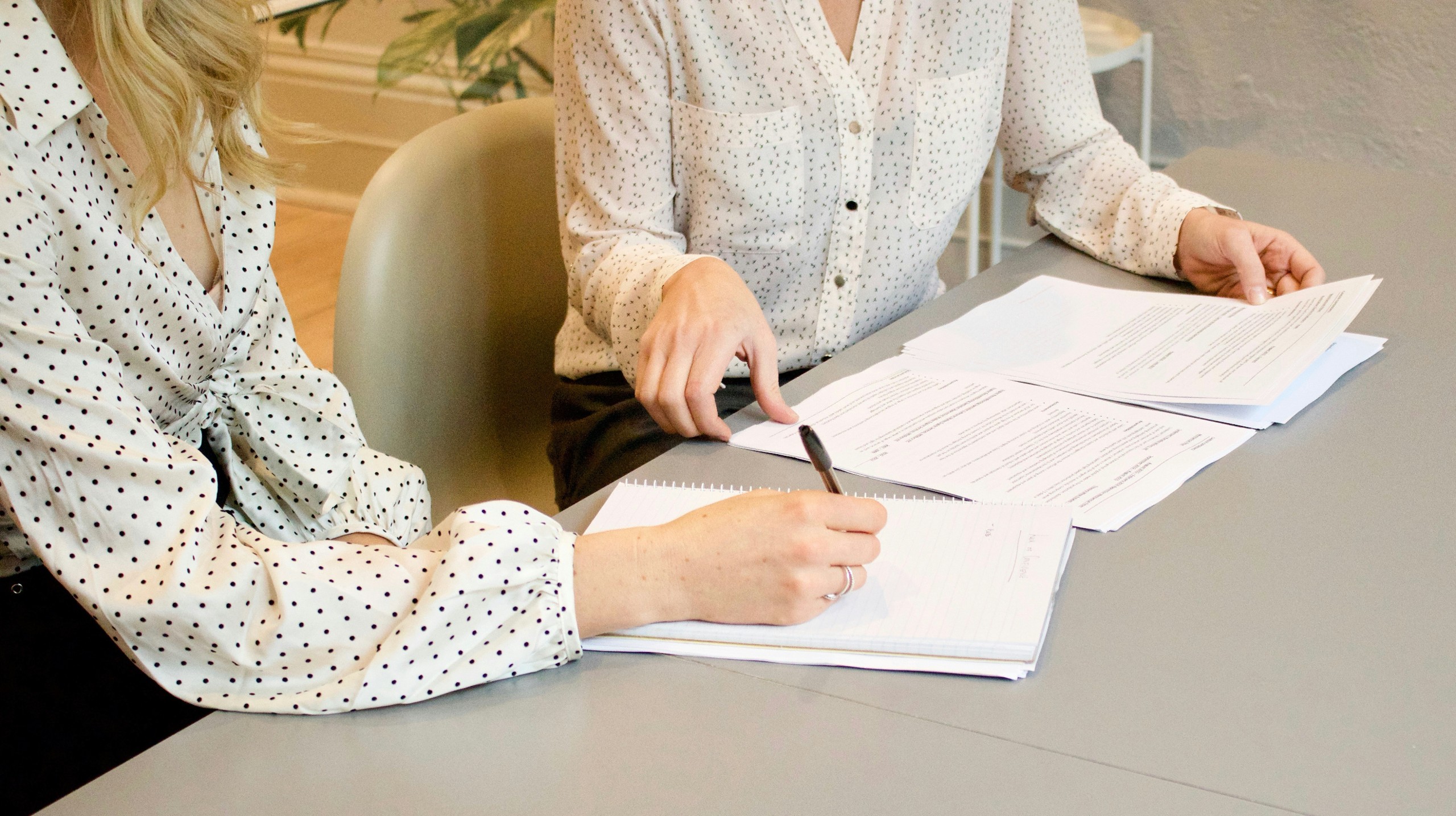 NEEDE — Schrijfliefhebbers welkom bij De Schrijftafel in Bibliotheek Neede