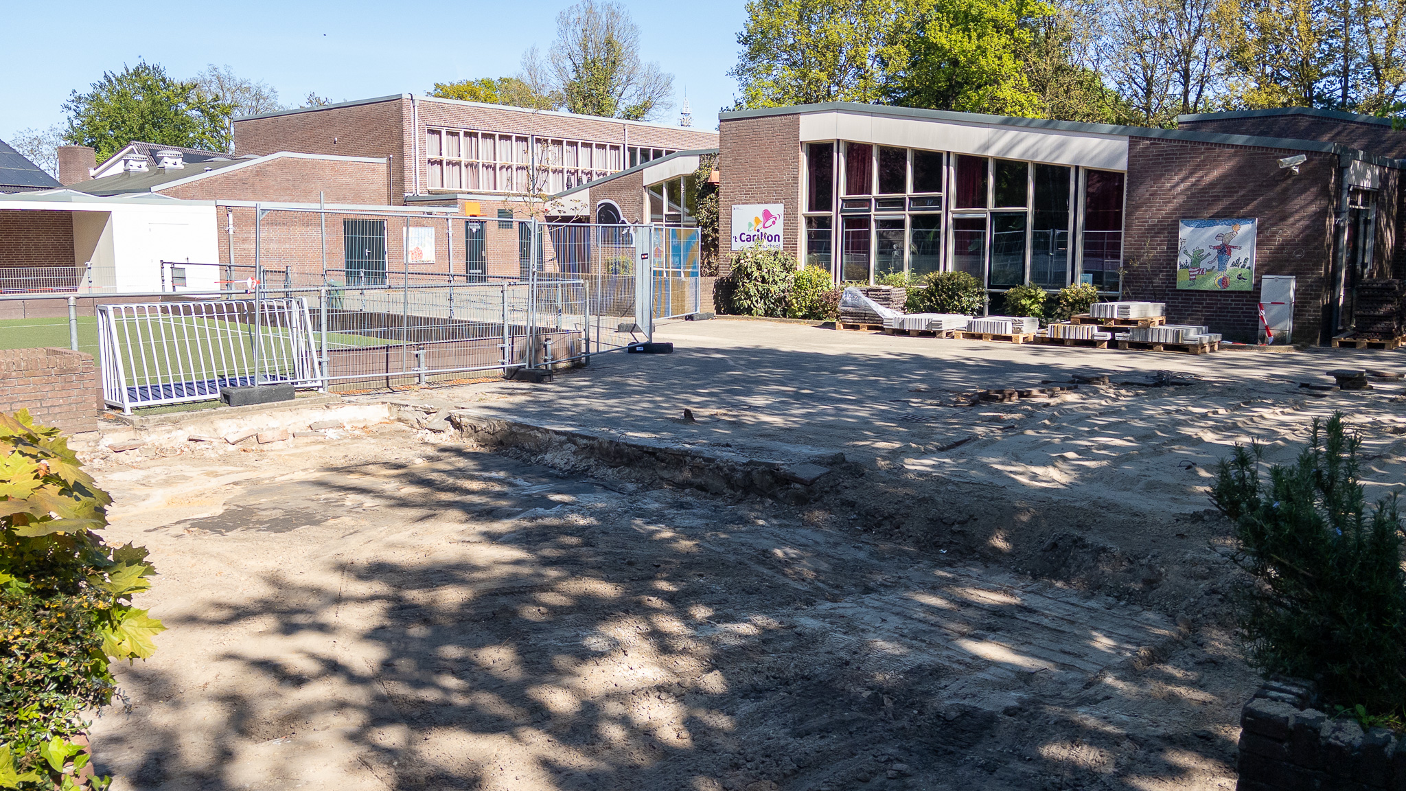 GROENLO — ’t Carillon krijgt groen schoolplein