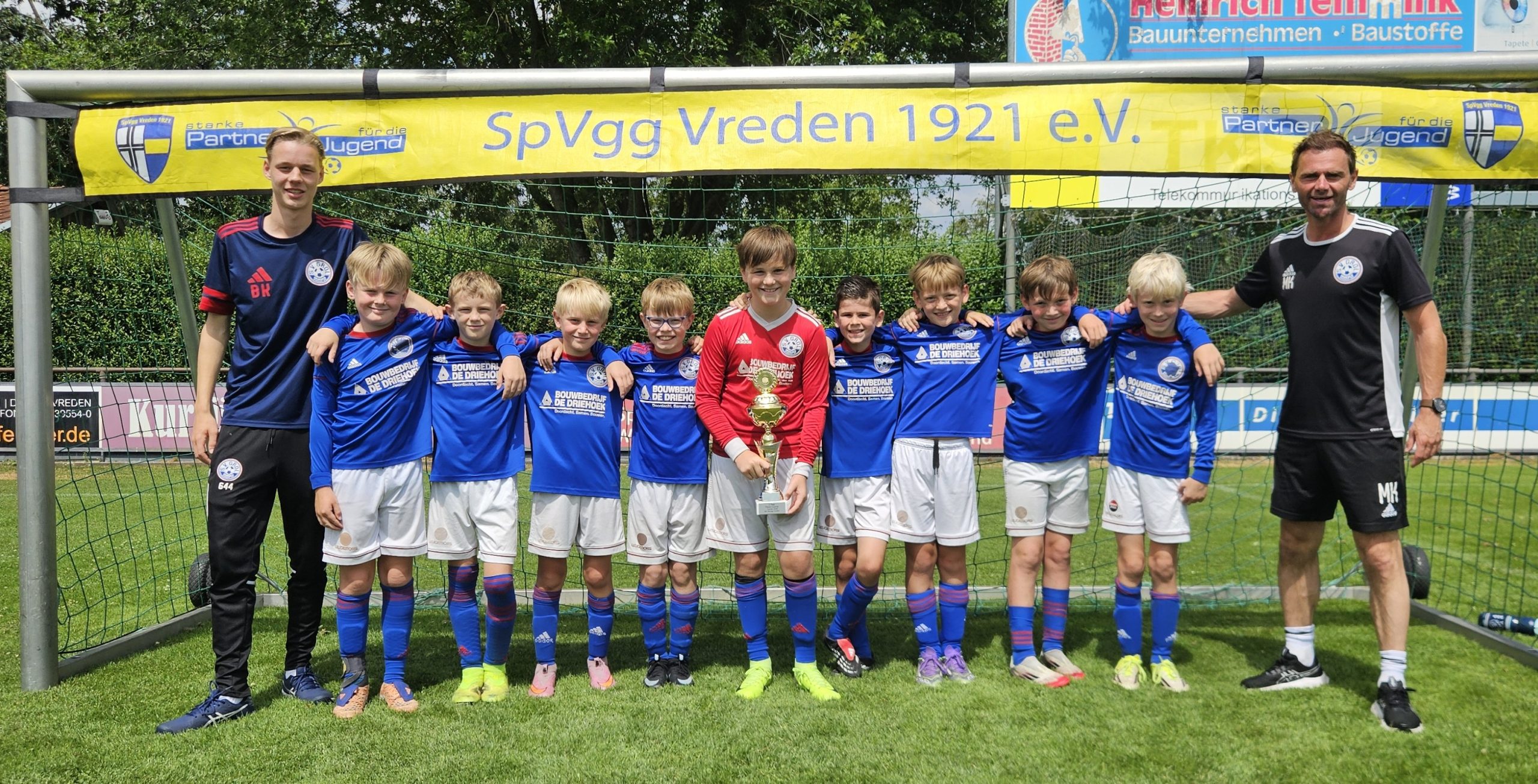 GROENLO — Grol JO11-5 sluit seizoen af met toernooizege in Vreden