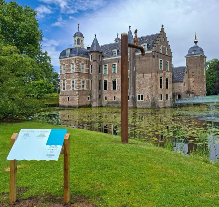 Mirjan Koldeweij met de Waterkraan bij Kasteel Ruurlo-2