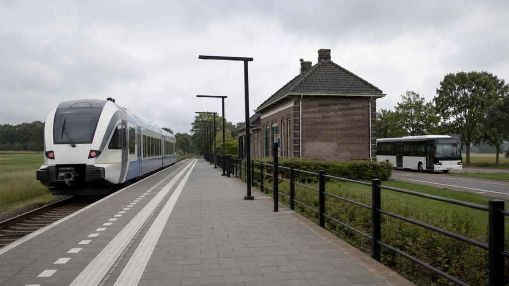 Trein bus staking