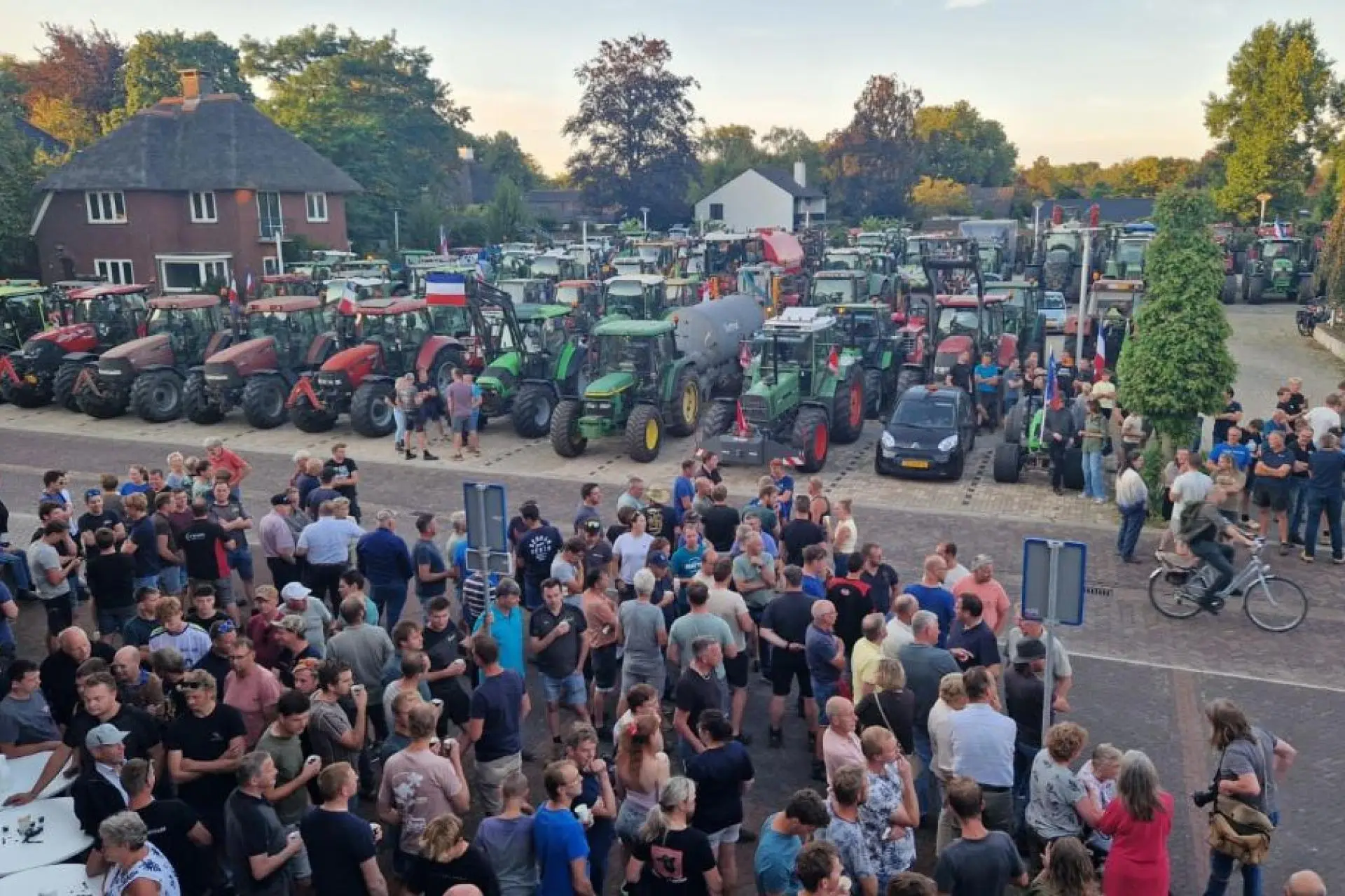 OOST GELRE — Oost Gelre vraagt minister aandacht voor zorgen boeren rond Vragenderveen