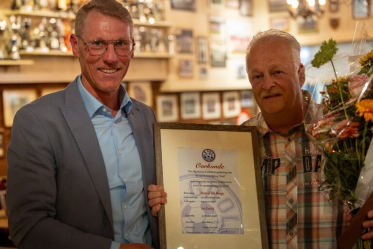 GROENLO — Marcel ten Barge benoemd tot erelid van SV Grol